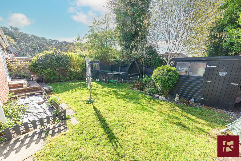 Additional image 13 of 3 bed semi-detached bungalow for saleNapier Road, Crowthorne, Berkshire RG45