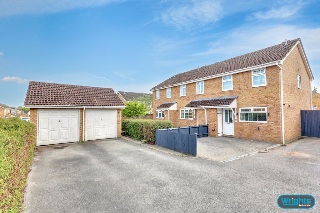 3 bed terraced house for saleShrewton Close, Trowbridge BA14