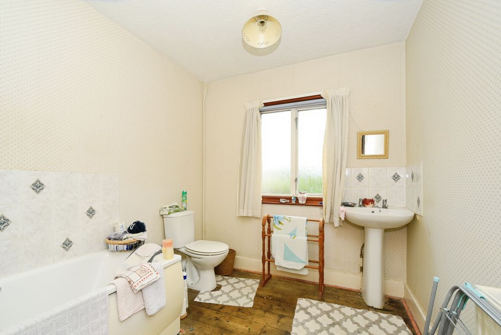 Additional image 8 of 2 bed terraced house for saleEstcourt Crescent, Devizes SN10
