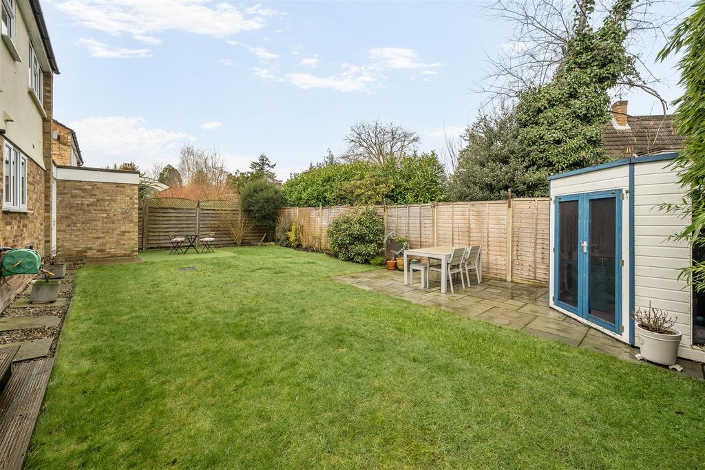 Additional image 21 of 4 bed link detached house for saleLyneham Road Crowthorne, Berkshire RG45