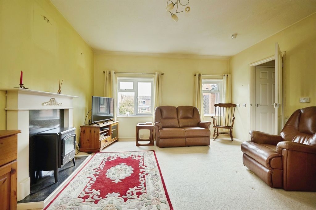 Additional image 5 of 1 bed flat for saleSt. Edwards Court, Shaftesbury SP7