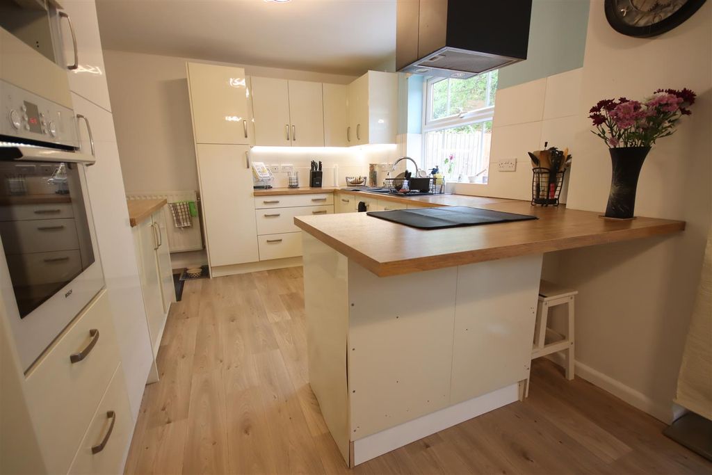 Additional image 3 of 4 bed detached house for saleAintree Drive, Chippenham SN14
