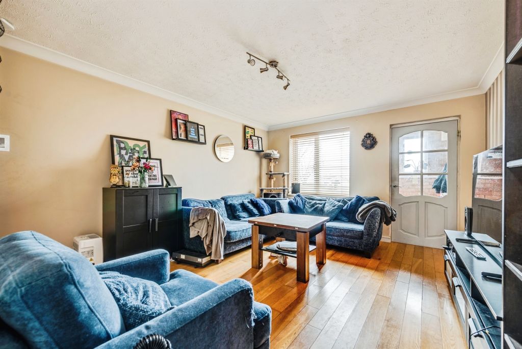 Additional image 4 of 2 bed semi-detached house for salePennycress Close, Swindon SN25