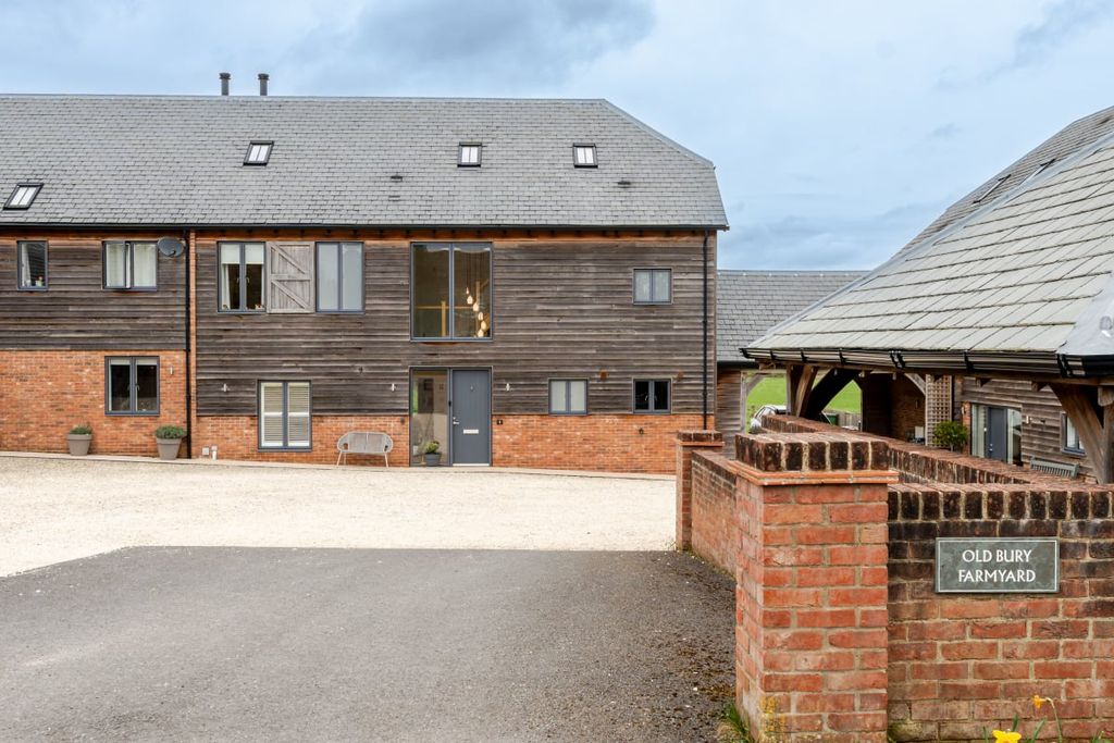 5 bed detached house for saleOld Bury Farmyard, Warminster BA12