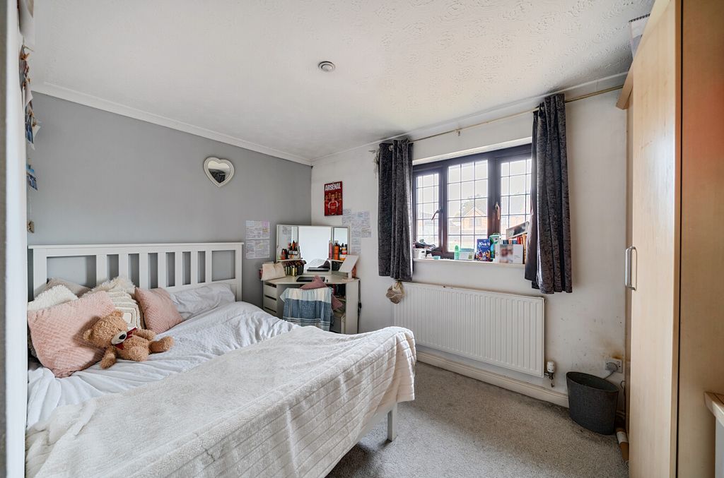 Additional image 13 of 4 bed detached house for saleBoundary Close, Kingsdown, Swindon SN2