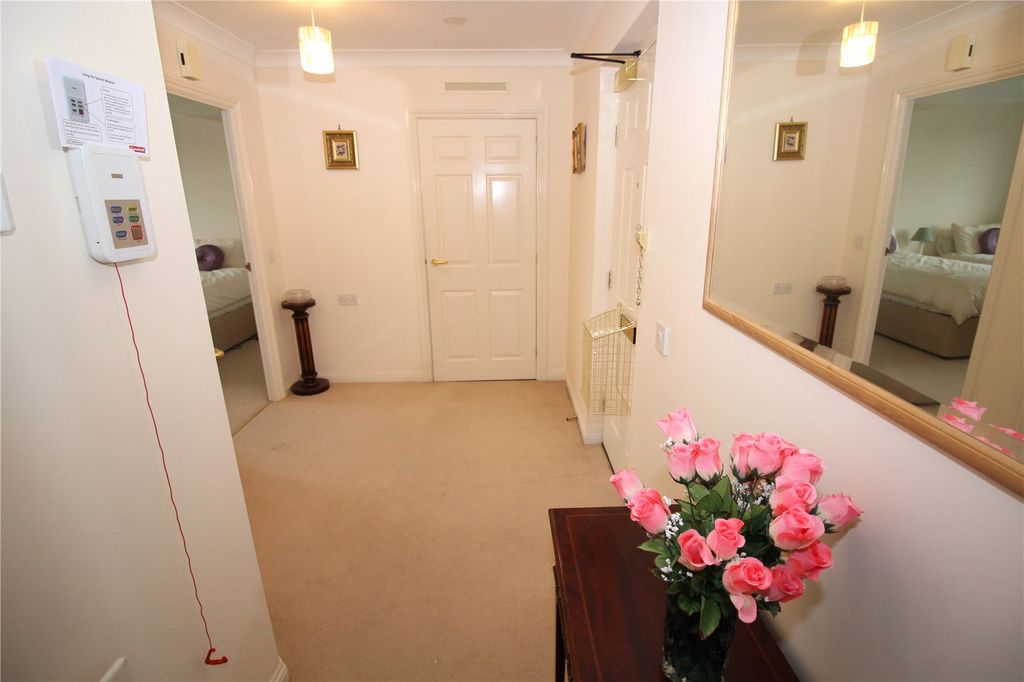 Additional image 10 of 1 bed flat for saleChastleton Road, Swindon, Wiltshire SN25