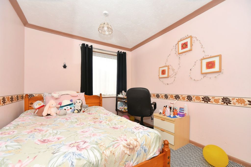 Additional image 8 of 3 bed end terrace house for saleEliot Close, Swindon SN3