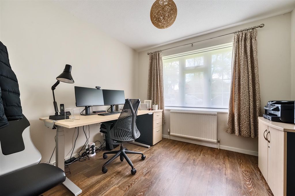 Additional image 15 of 3 bed detached bungalow for saleWiltshire Avenue, Crowthorne, Berkshire RG45