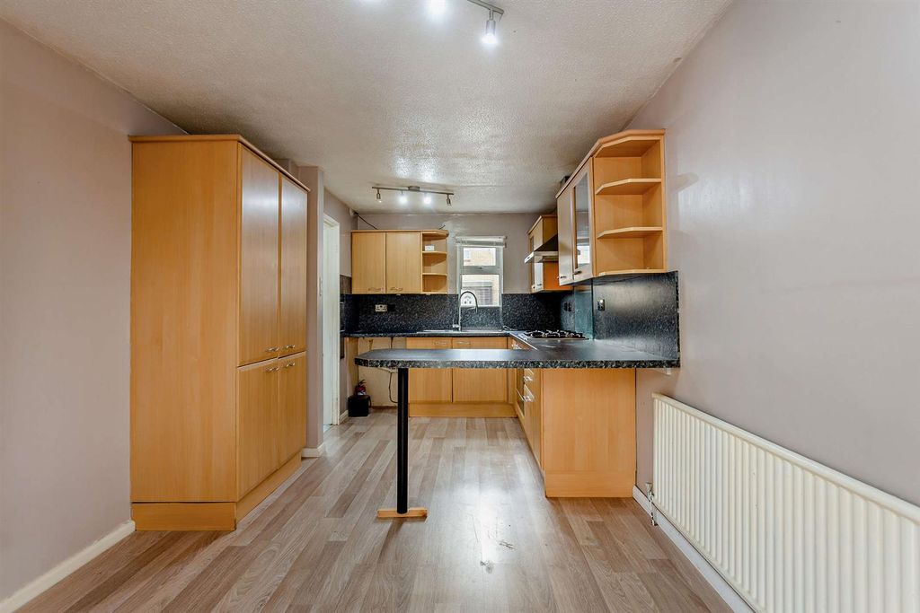 Additional image 2 of 3 bed terraced house for saleStamford Close, Toothill SN5