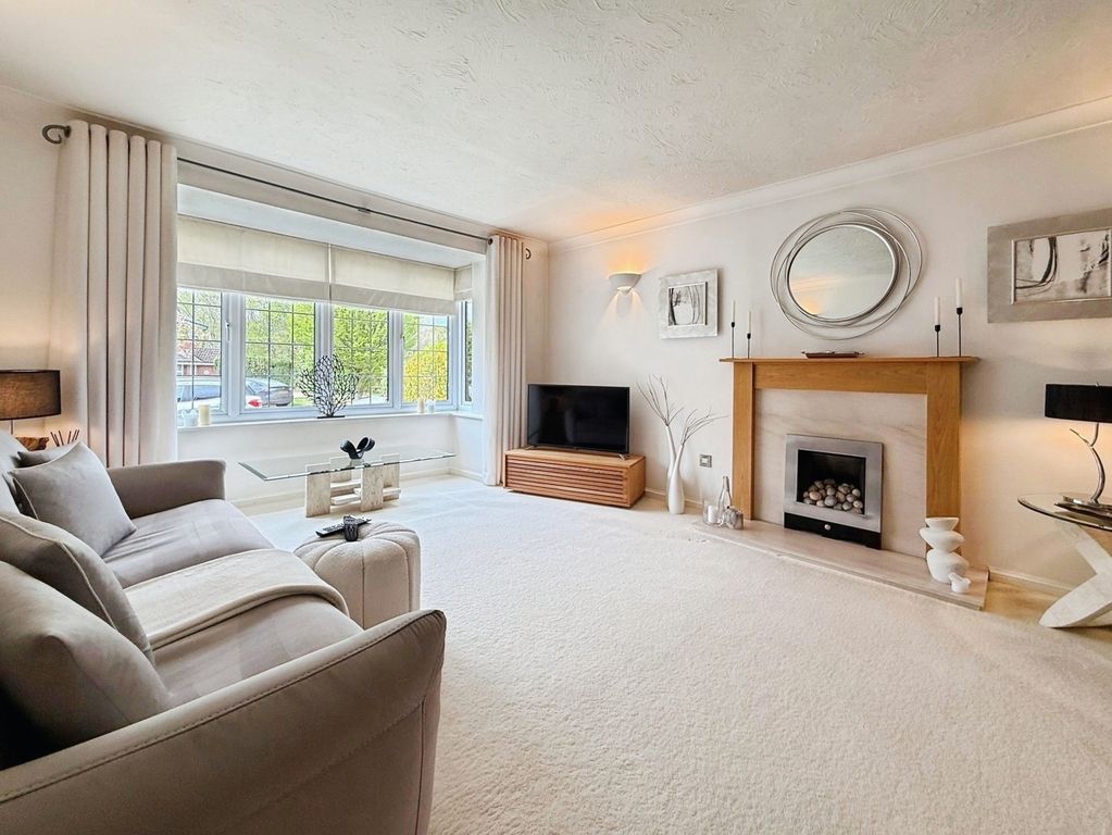 Additional image 6 of 4 bed detached house for saleWoodford Green, Bracknell, Berkshire RG12