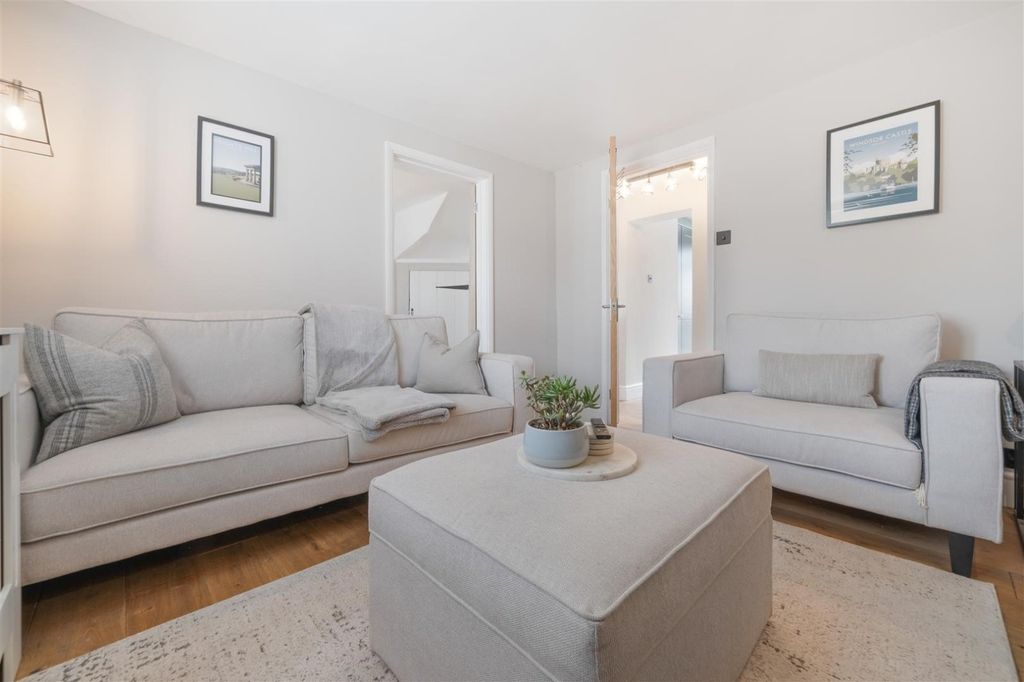 Additional image 5 of 3 bed semi-detached house for saleNorth Street, Winkfield, Windsor, Berkshire SL4