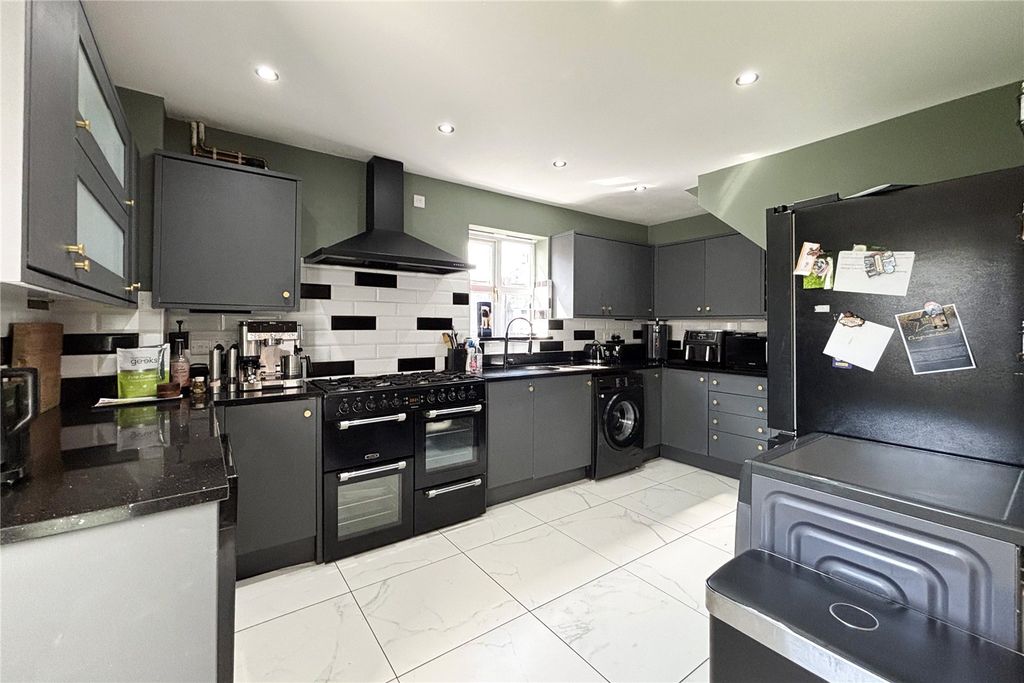 Additional image 4 of 5 bed detached house for saleShire Way, Westbury BA13