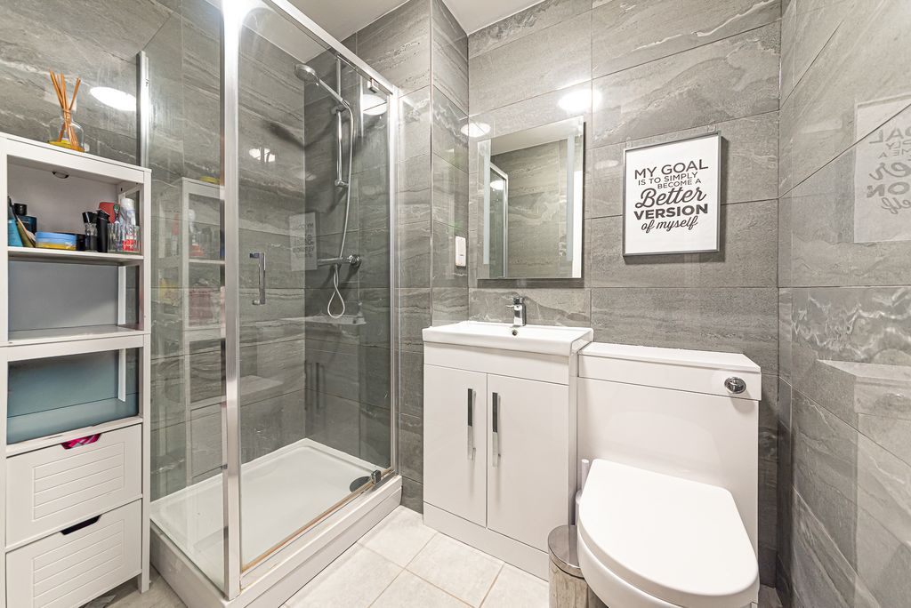 Additional image 6 of 2 bed flat for saleLondon Road, Ascot SL5