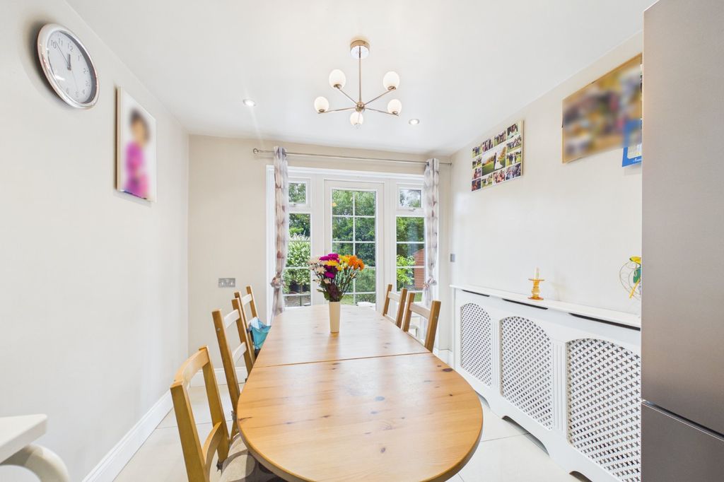 Additional image 4 of 3 bed terraced house for saleYardley, Bracknell, Berkshire RG12