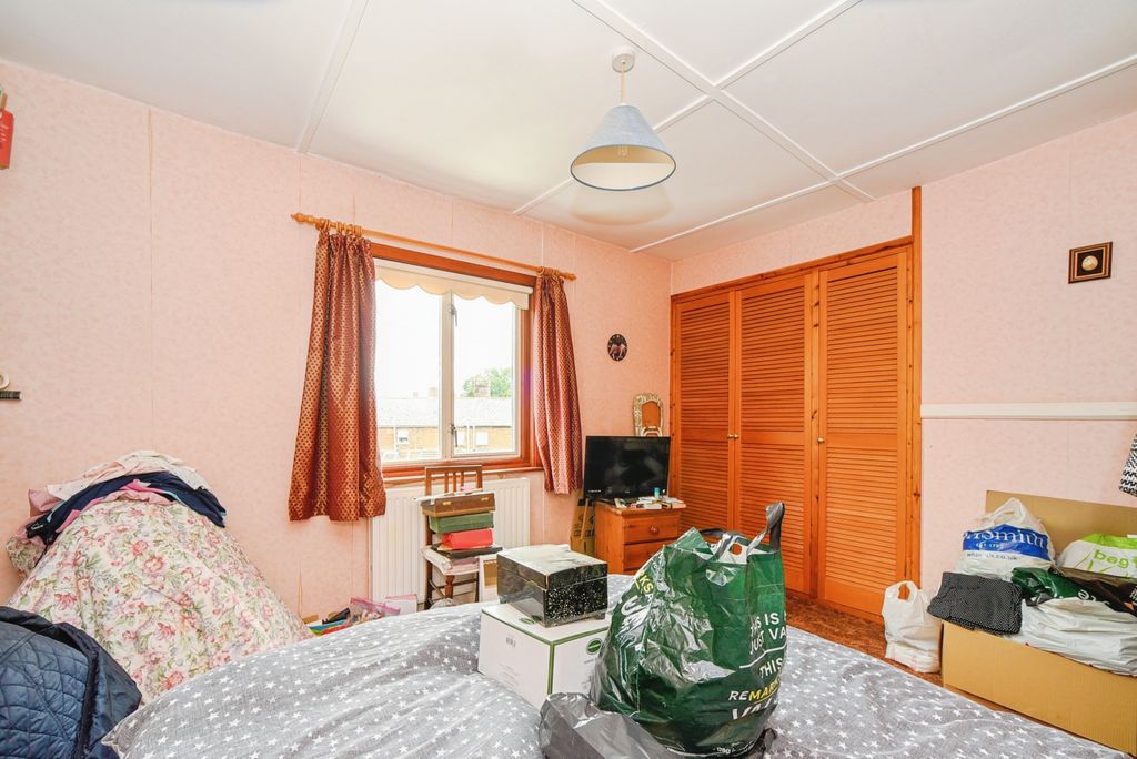 Additional image 15 of 2 bed terraced house for saleEstcourt Crescent, Devizes SN10