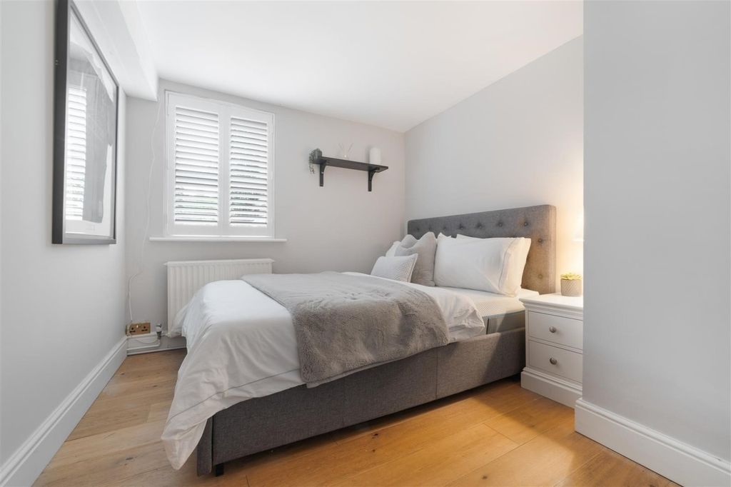 Additional image 9 of 3 bed semi-detached house for saleNorth Street, Winkfield, Windsor, Berkshire SL4