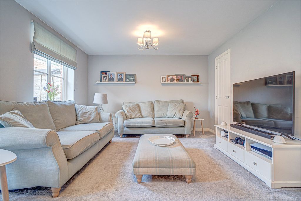 Additional image 4 of 4 bed detached house for saleStaldon Court, East Wichel, Swindon, Wiltshire SN1