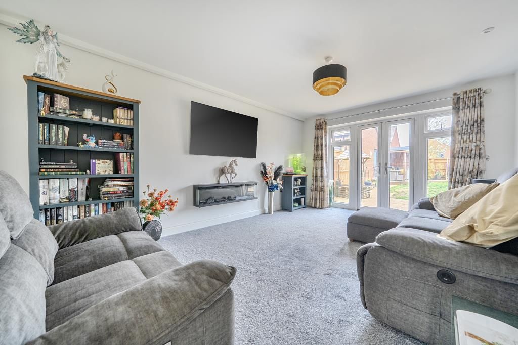 Additional image 3 of 5 bed detached house for saleAki Court, Blunsdon SN26