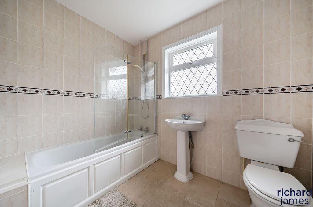 Additional image 11 of 3 bed detached house for saleMarlborough Road, Swindon SN3