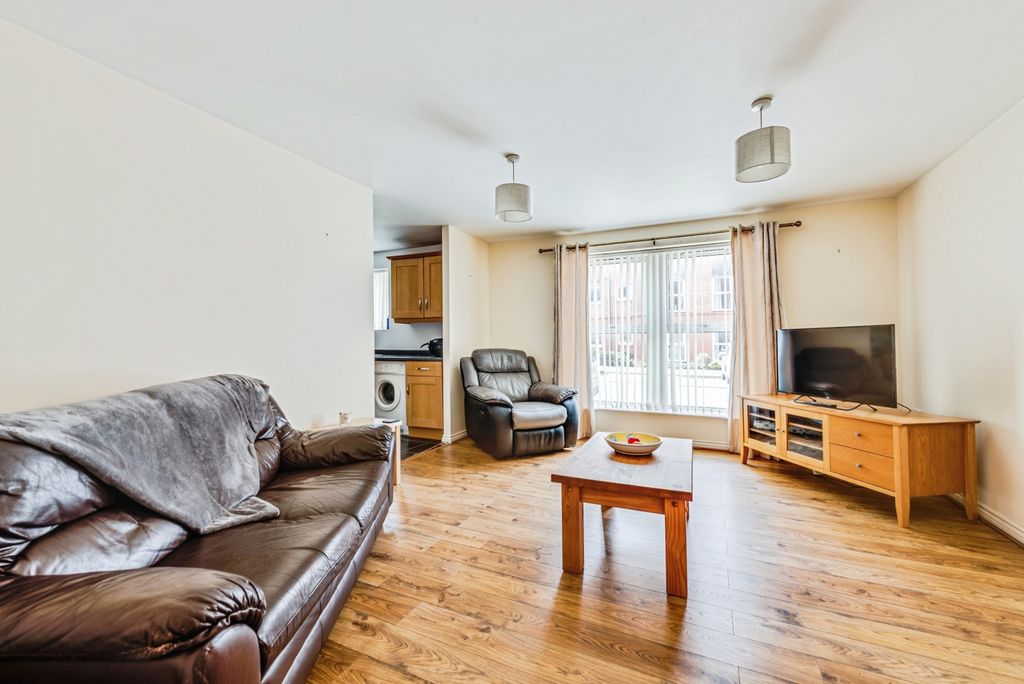 Additional image 2 of 2 bed flat for saleYersin Court, Swindon SN1