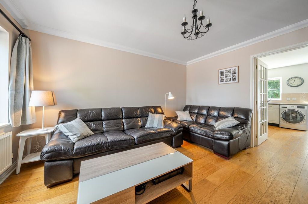 Additional image 2 of 3 bed terraced house for saleJohn Alder Close, Chiseldon, Swindon SN4