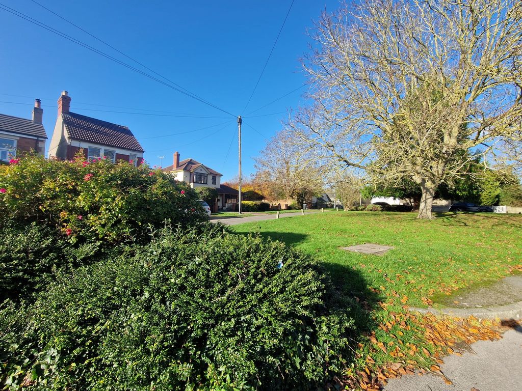 Additional image 5 of 4 bed end terrace house for saleCheney Manor Road, Swindon SN2