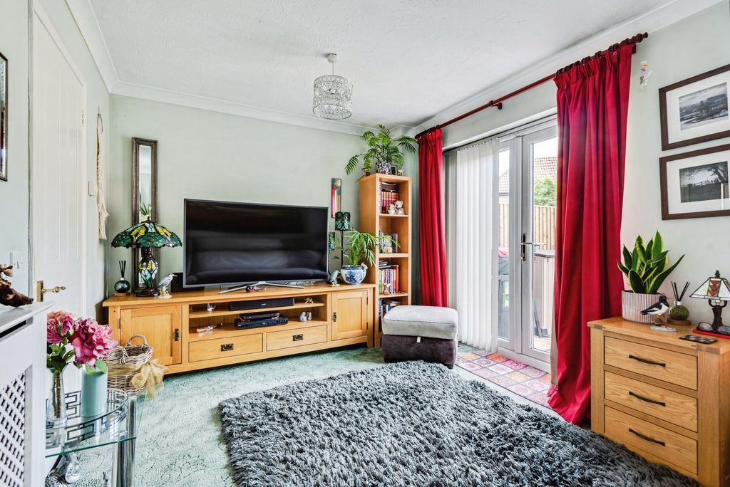 Additional image 3 of 2 bed terraced house for salePasture Close, Swindon, Wiltshire SN2