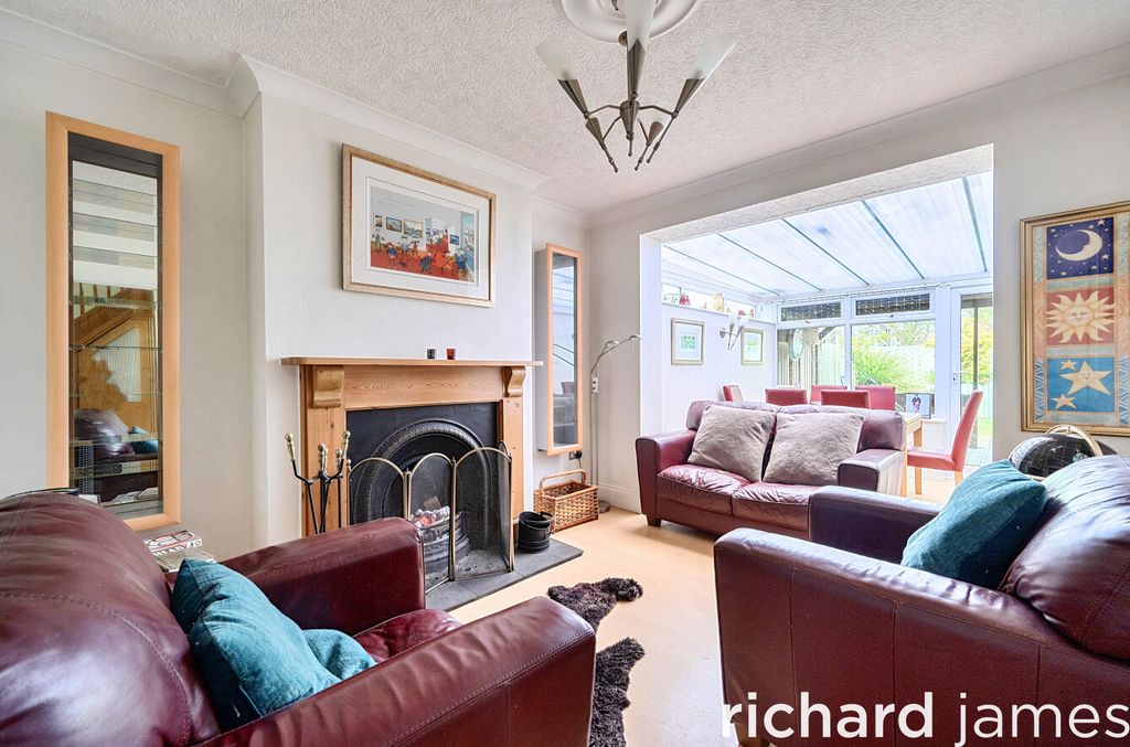 Additional image 2 of 3 bed semi-detached house for saleChurchward Avenue, Rodbourne Cheney SN2