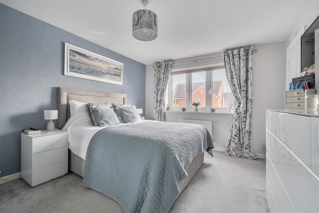 Additional image 7 of 5 bed detached house for saleMascroft Road, Trowbridge BA14