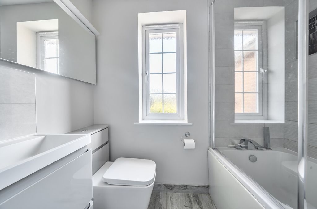 Additional image 22 of 4 bed detached house for saleJigs Lane South, Warfield, Bracknell RG42