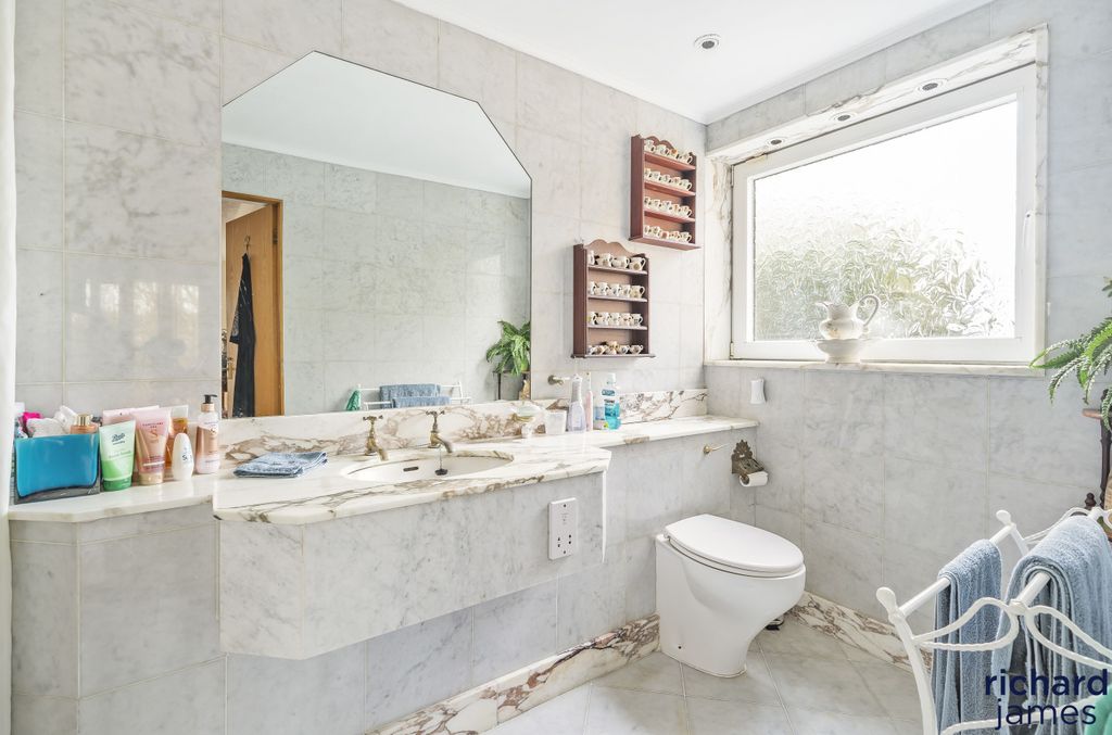 Additional image 15 of 4 bed detached house for saleThe Ridge, Blunsdon SN26