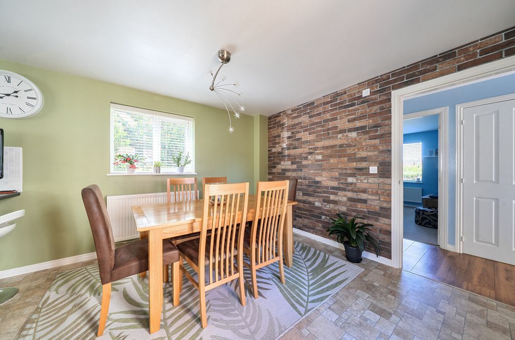 Additional image 5 of 4 bed detached house for saleJopp Close, Taw Hill, Swindon SN25