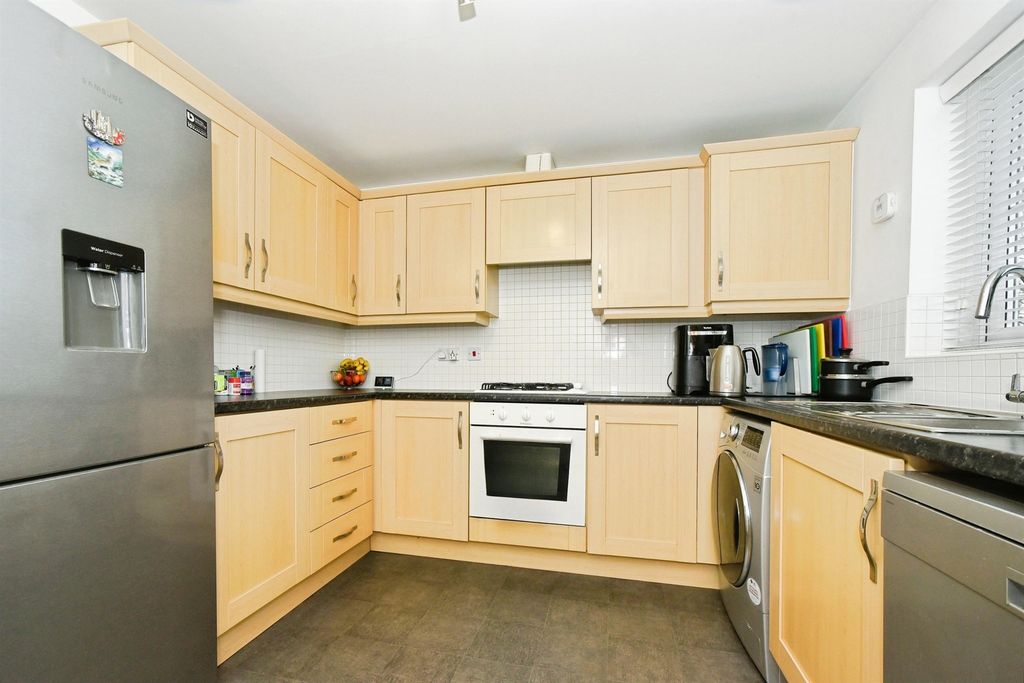 Additional image 3 of 3 bed semi-detached house for saleEndeavour Road, Swindon SN3