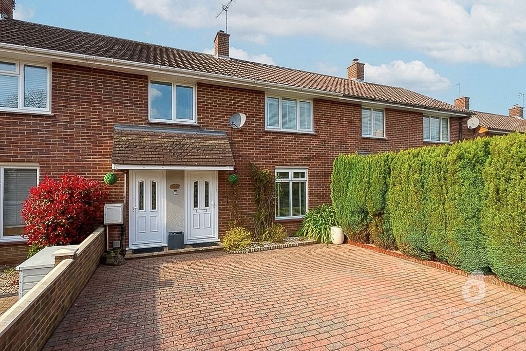 3 bed terraced house for saleShelley Avenue, Bracknell, Berkshire RG12