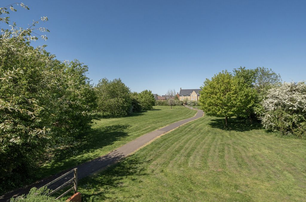 Additional image 15 of 4 bed detached house for saleJopp Close, Taw Hill, Swindon SN25
