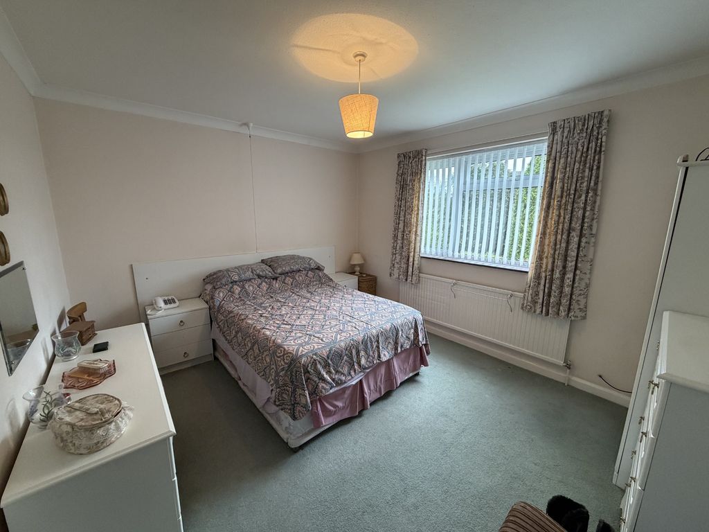 Additional image 6 of 2 bed detached bungalow for saleTollgate Road, Salisbury SP1