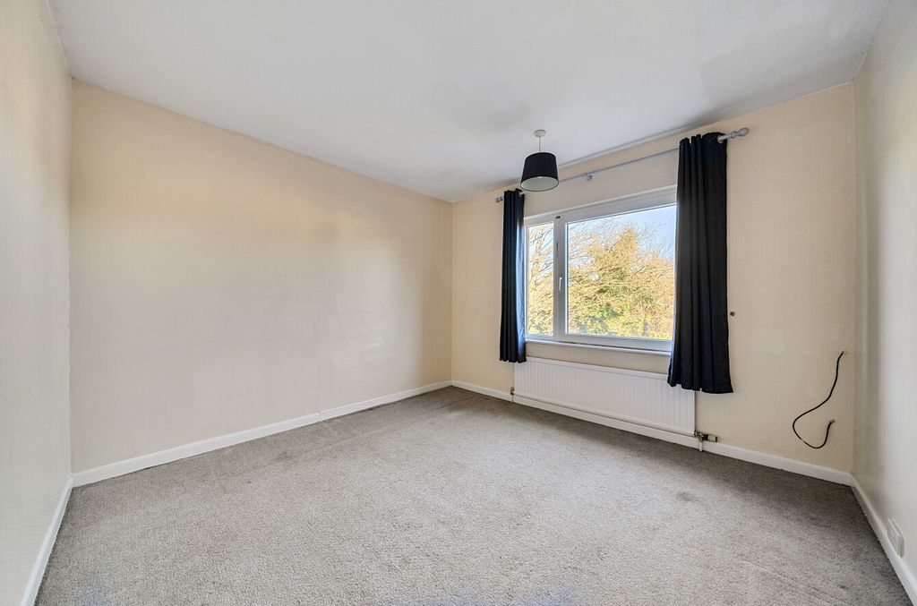 Additional image 10 of 3 bed detached house for saleHighworth Road, Swindon SN3