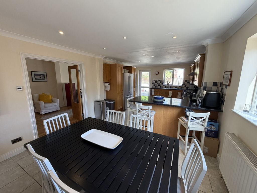 Additional image 3 of 5 bed bungalow for saleEast Gomeldon Road, Gomeldon, Salisbury SP4