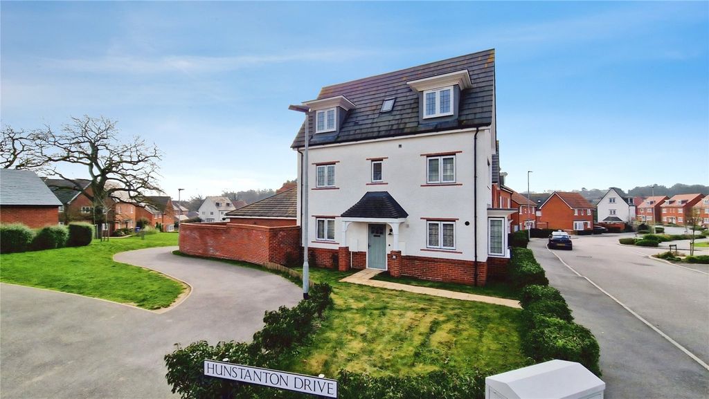 Additional image 20 of 4 bed detached house for saleSt. Georges Park, Binfield, Bracknell, Berkshire RG42