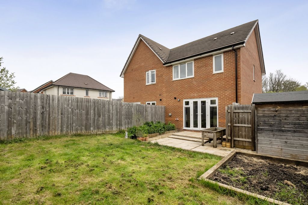 Additional image 2 of 3 bed semi-detached house for saleDeere Avenue, Chippenham SN14