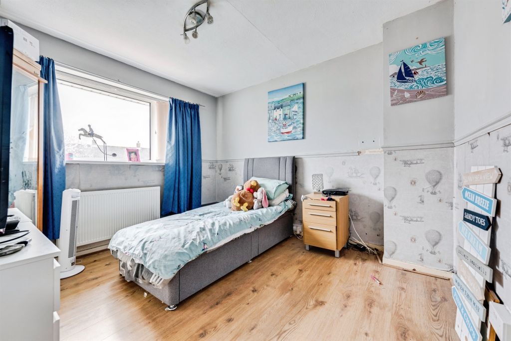 Additional image 9 of 3 bed end terrace house for saleThames Avenue, Swindon SN25