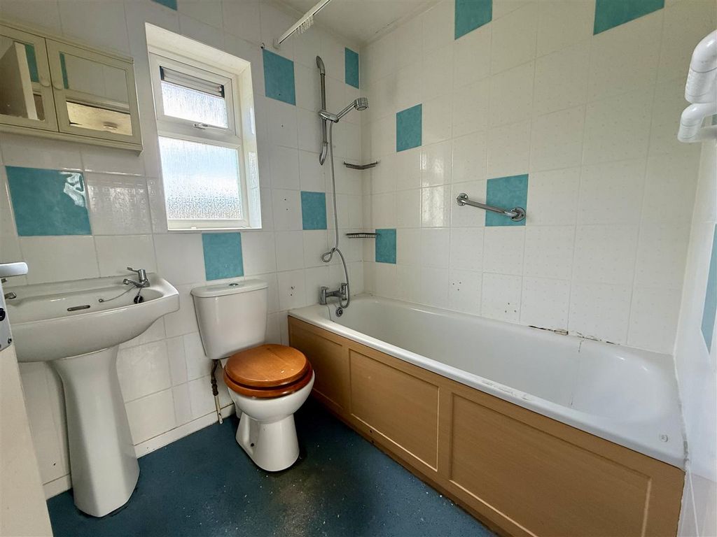 Additional image 8 of 2 bed semi-detached bungalow for saleThe Laggar, Corsham SN13