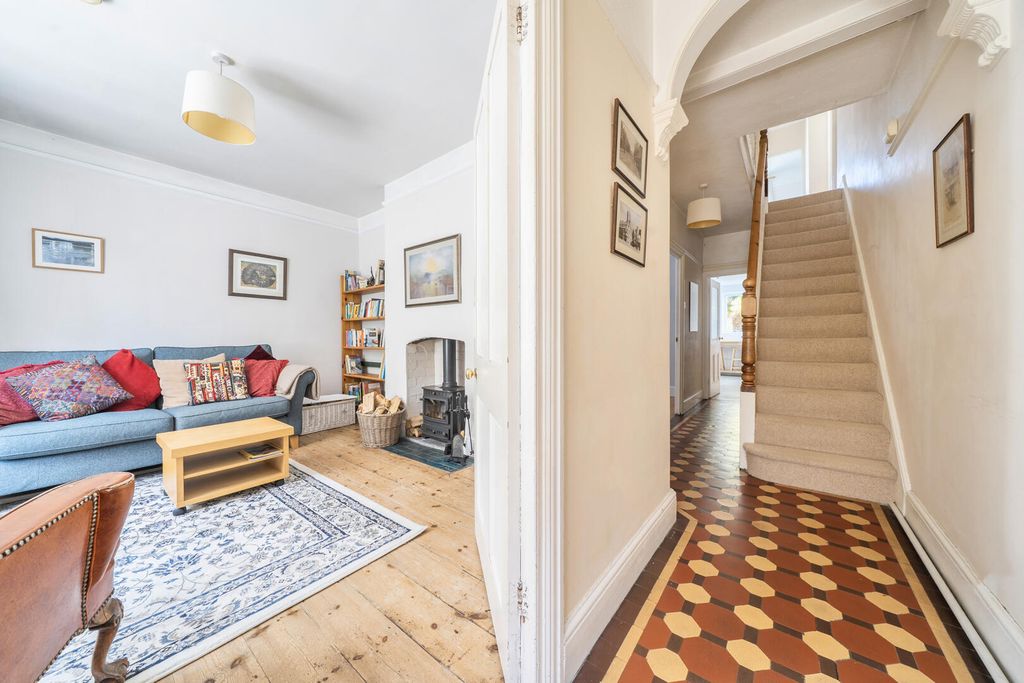 3 bed terraced house for saleCommercial Road, Devizes SN10 photo 2