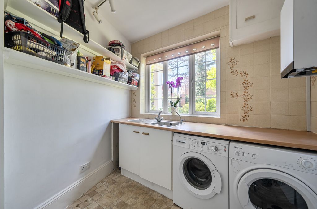 Additional image 28 of 4 bed detached house for saleJigs Lane South, Warfield, Bracknell RG42