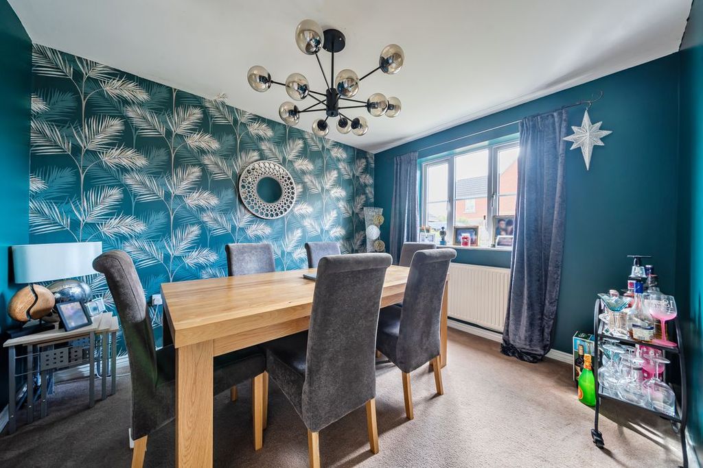 Additional image 8 of 4 bed detached house for saleHatch Road, Upper Stratton, Swindon SN3
