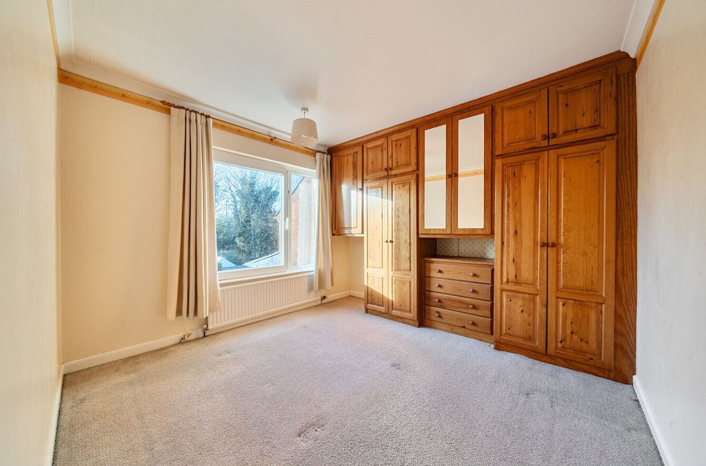 Additional image 4 of 3 bed detached house for saleHighworth Road, Swindon SN3