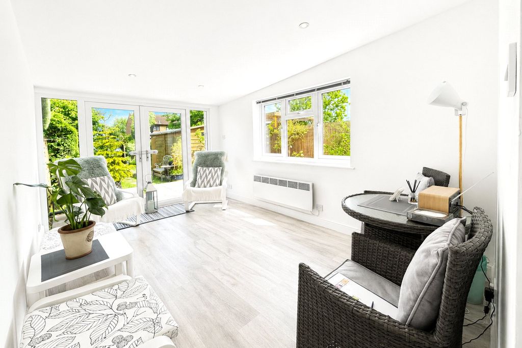 Additional image 14 of 3 bed semi-detached house for saleStation Road, Westbury BA13