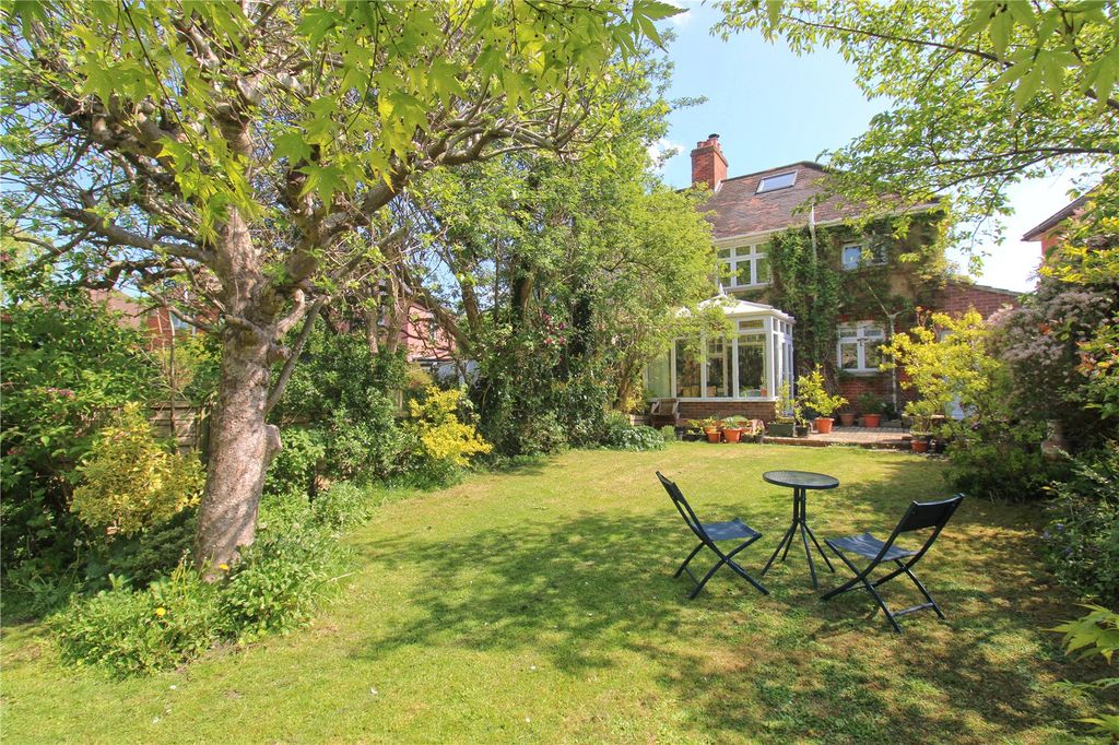 Additional image 2 of 4 bed semi-detached house for saleClarendon Avenue, Trowbridge BA14