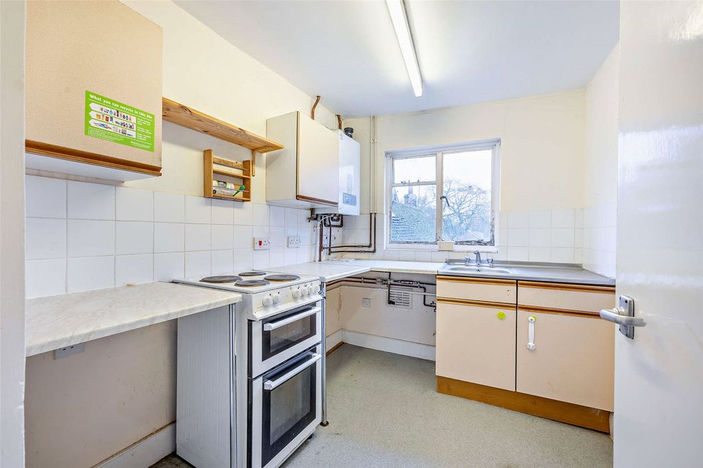 Additional image 4 of 4 bed terraced house for saleHigh Street, Marlborough, Wiltshire SN8