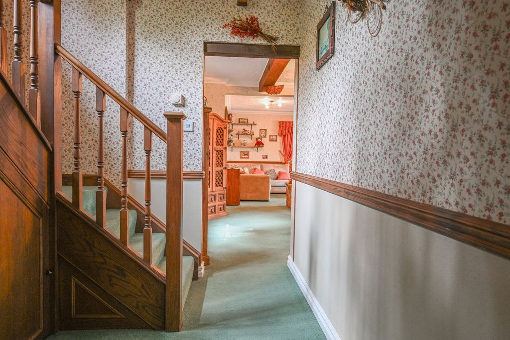 Additional image 7 of 4 bed detached house for saleHale Road, Woodgreen, Fordingbridge SP6